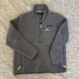 Patagonia fleece jacket 1/4 zip (women’s)